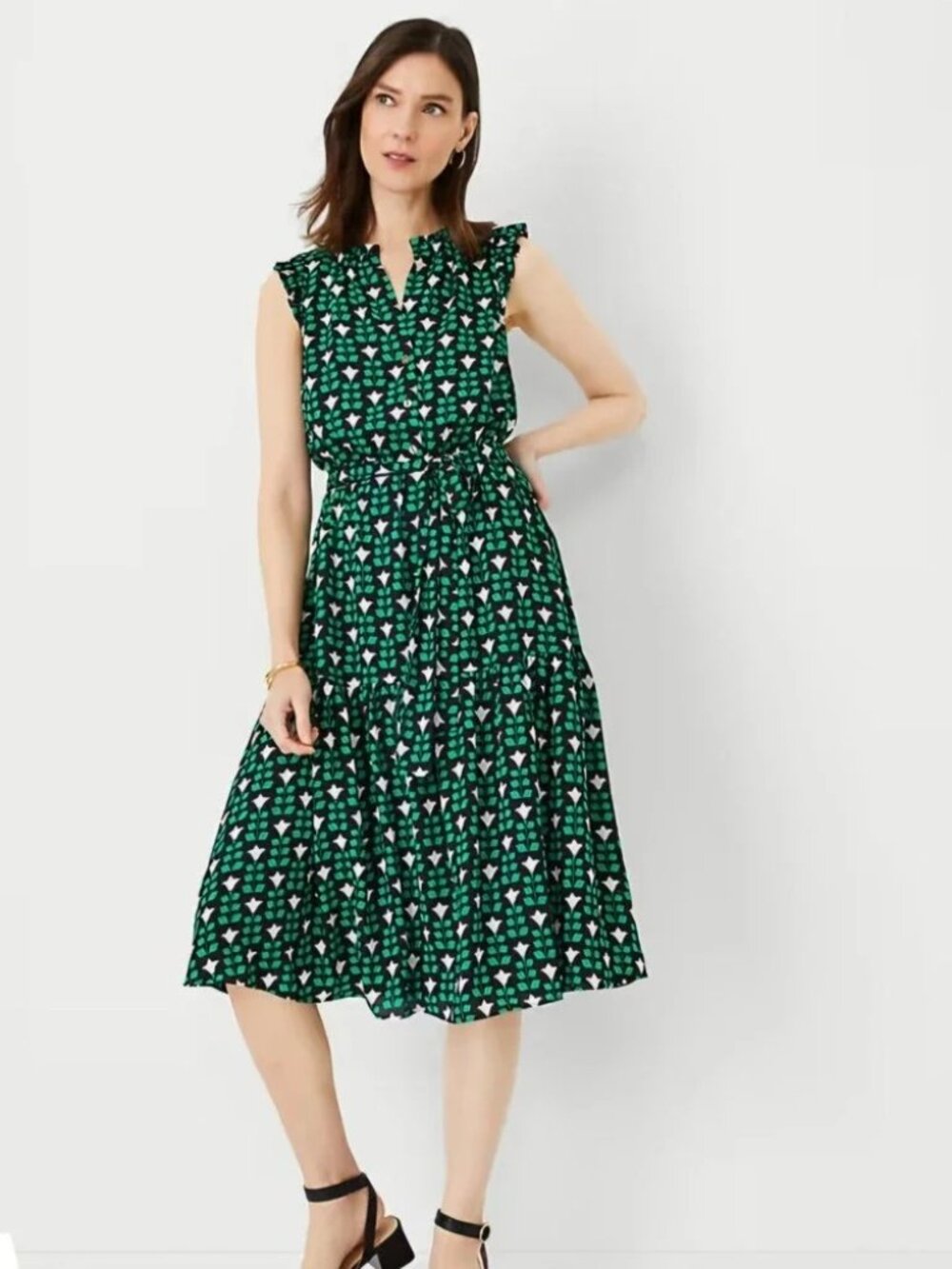 Ann Taylor Petite Tulip Print Tiered Dress LP | Ruffle Sleeves | Belted | Midi
